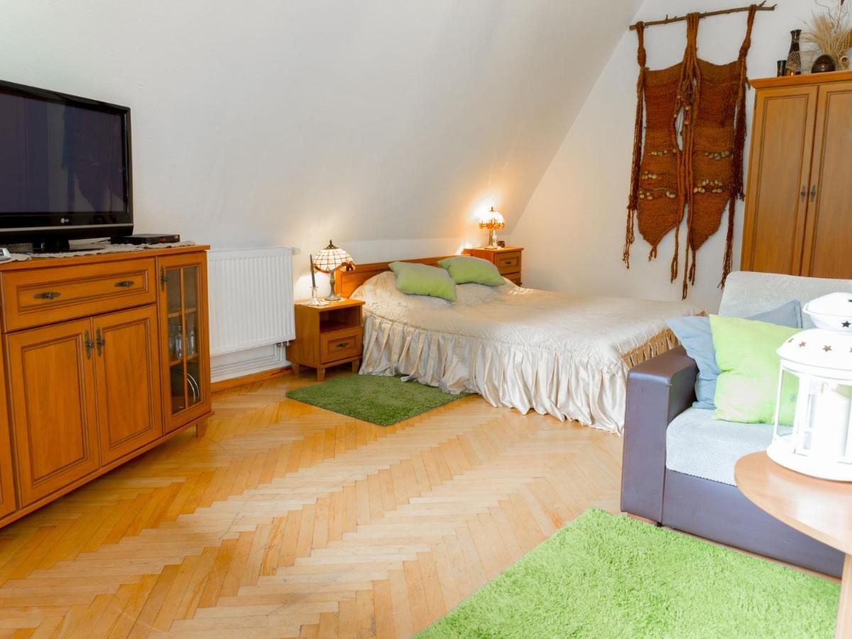 Lovely Apartment In Rusko With Pool Garden Darlowo Exterior photo