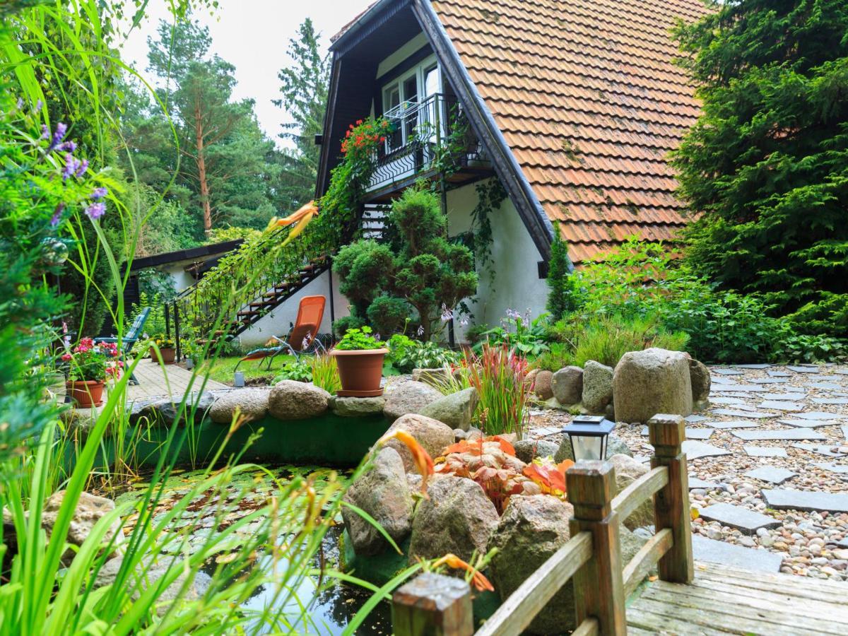 Lovely Apartment In Rusko With Pool Garden Darlowo Exterior photo