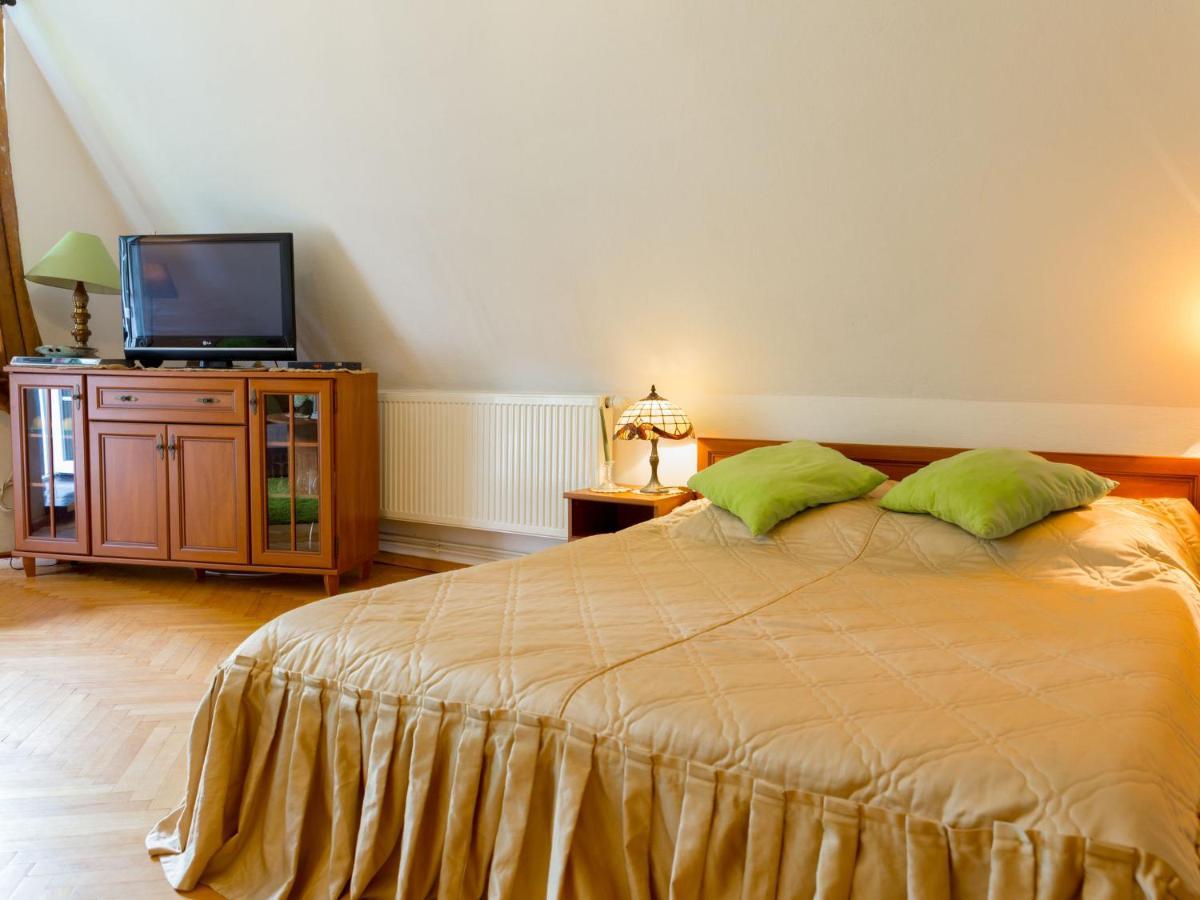 Lovely Apartment In Rusko With Pool Garden Darlowo Exterior photo