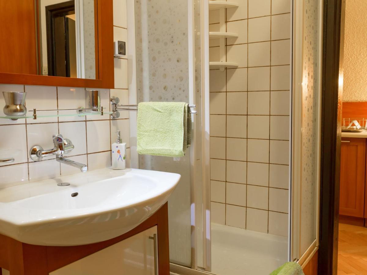 Lovely Apartment In Rusko With Pool Garden Darlowo Exterior photo