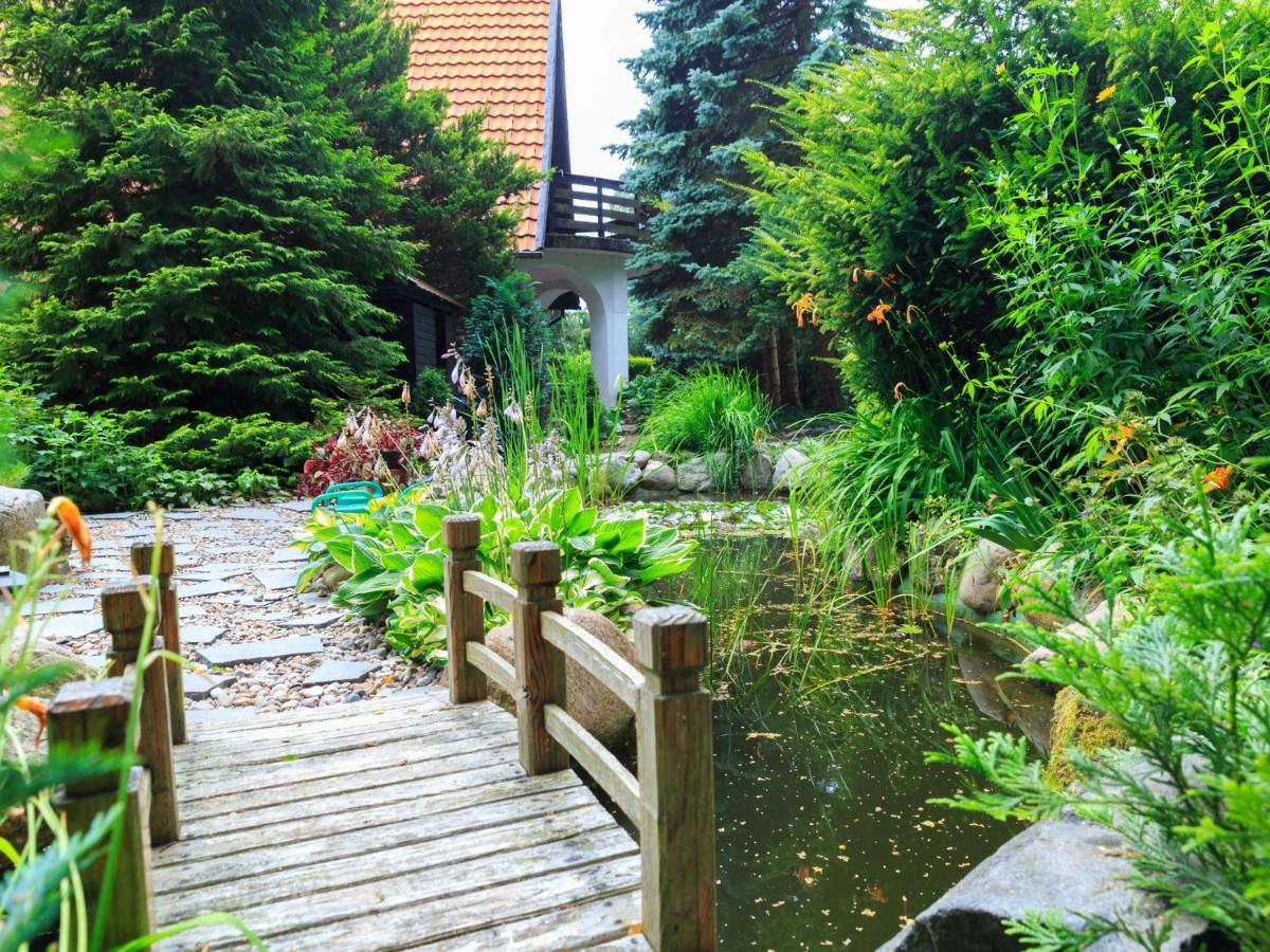 Lovely Apartment In Rusko With Pool Garden Darlowo Exterior photo