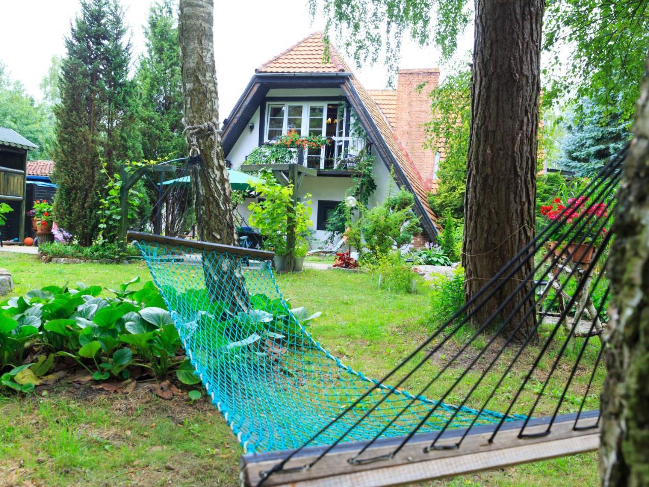 Lovely Apartment In Rusko With Pool Garden Darlowo Exterior photo